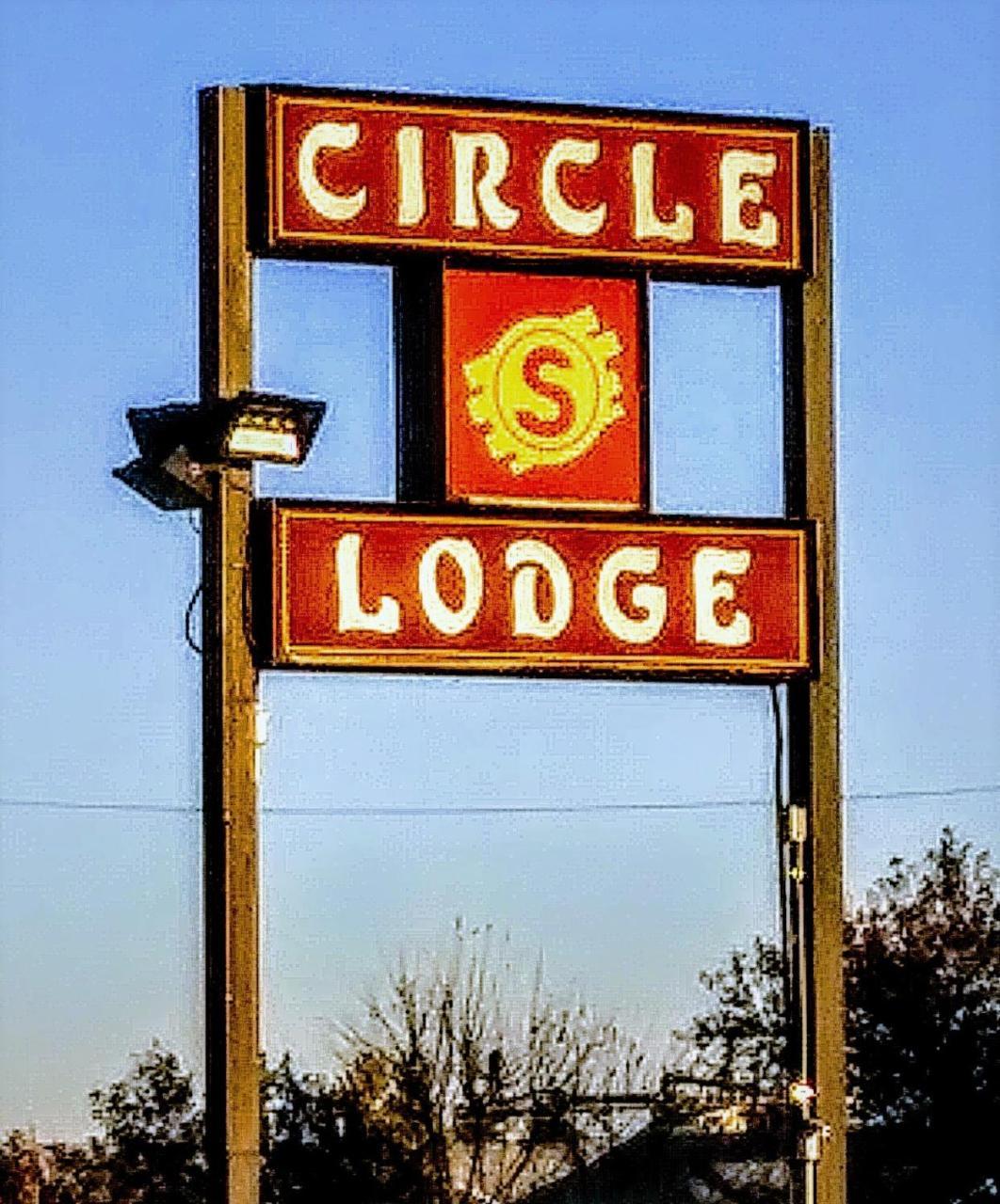 Circle S Lodge Gering Kültér fotó
